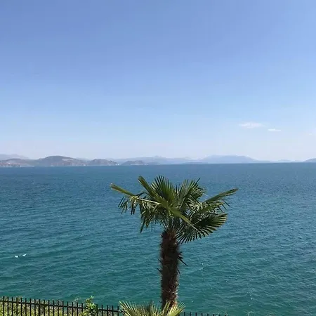 Geraeumiges In Chania Mit Meerblick